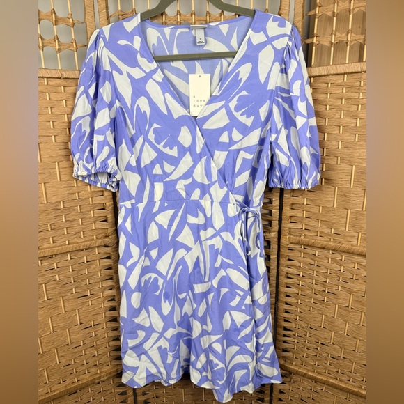 a new day Dresses & Skirts - NWT A New Day Lavender and White Wrap Dress Pockets Size Medium